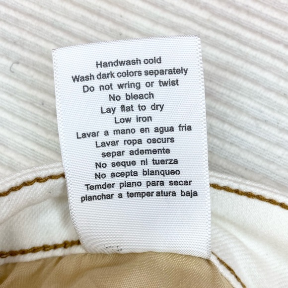 NWOT Judy Blue Angela Full Size Midrise Pocket Embroidery Shorts - Picture 15 of 16